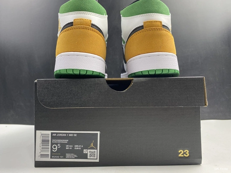 Mid Jordan Oakland 852542-101 - 1 0829